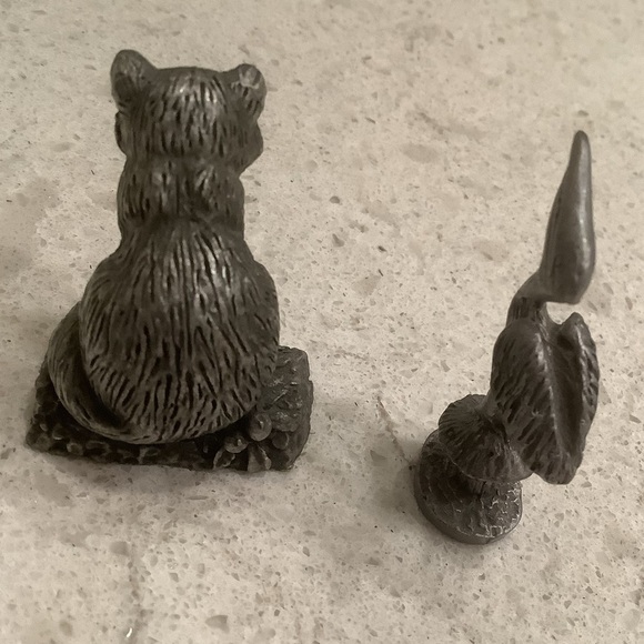 Two Pewter Miniature Animal Figurines- Raccoon and Pelican - Picture 13 of 14